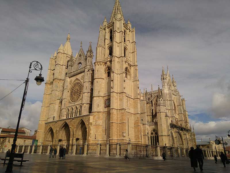 Visita guiada «Catedral de León y claustro»