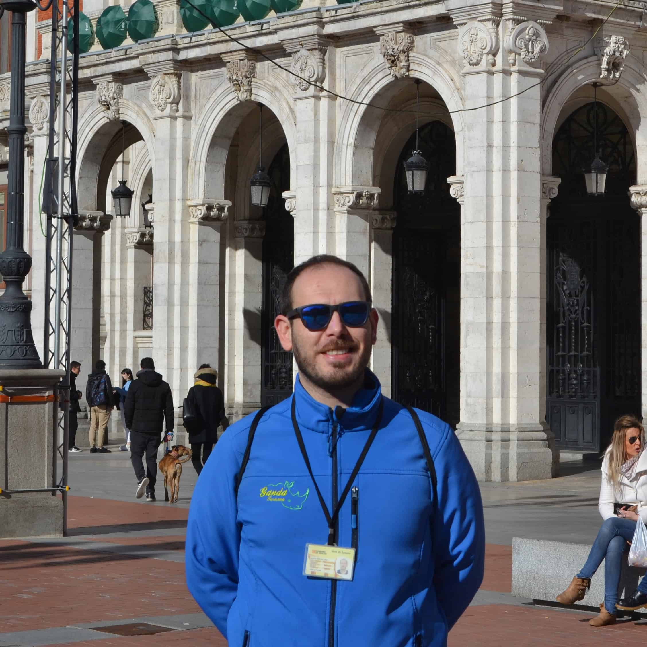 https://vguiadas1.indipro.es/wp-content/uploads/2020/04/Javi-Full.jpg