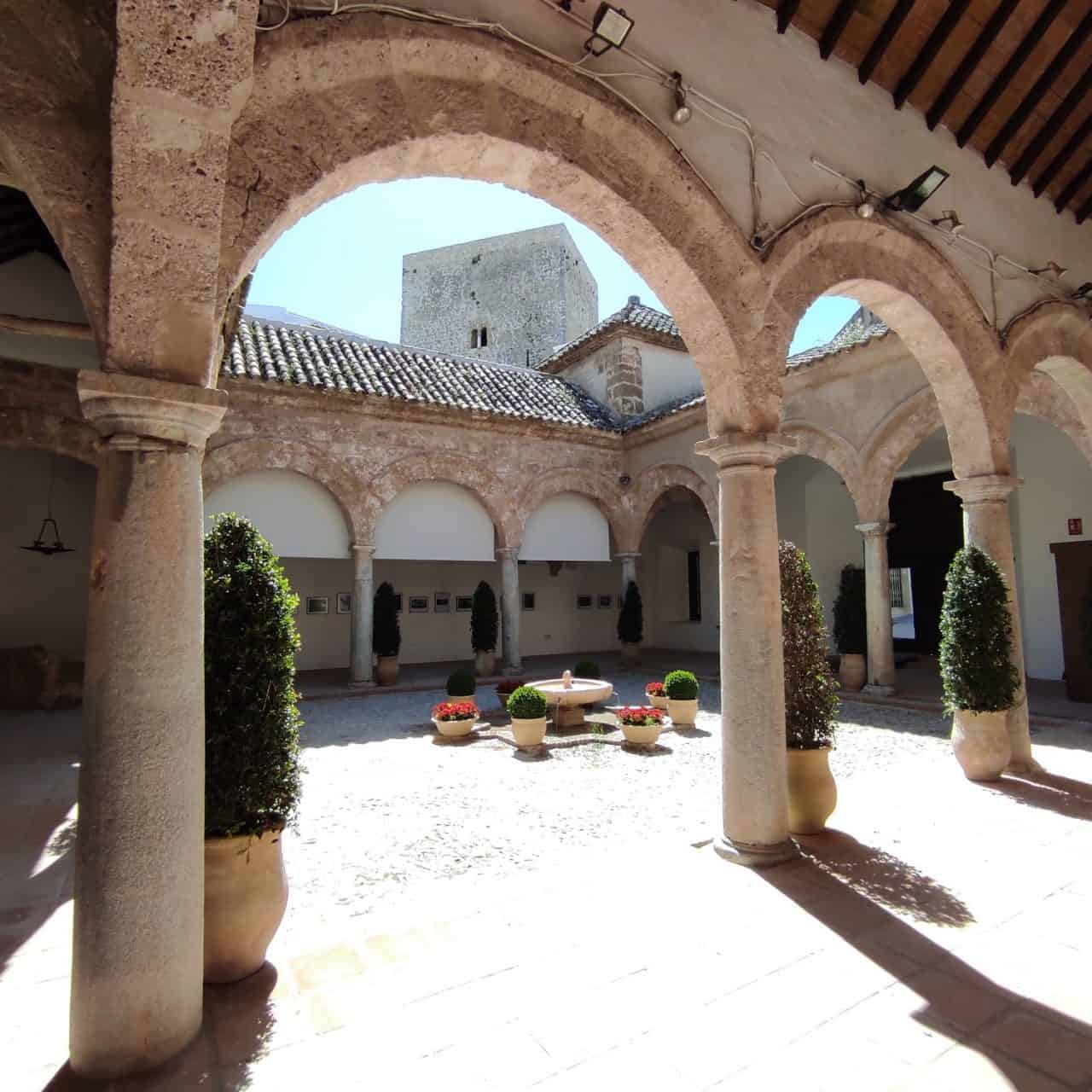 https://vguiadas1.indipro.es/wp-content/uploads/2021/06/Priego-01-Carnicerías-Reales-1280x1280.jpg